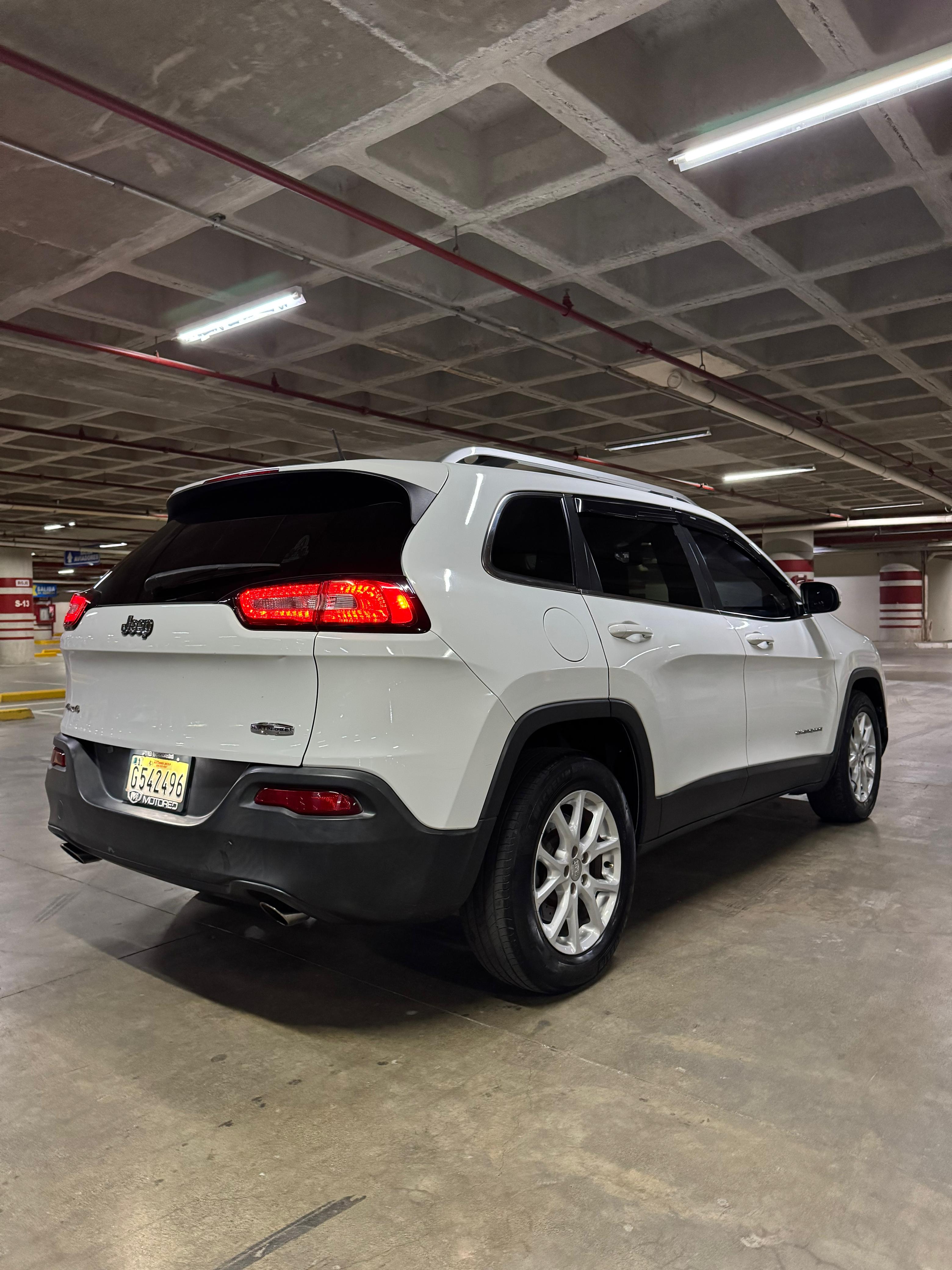 Grand cherokee latitud 2014 en óptimas condiciones  Foto 7277404-8.jpg