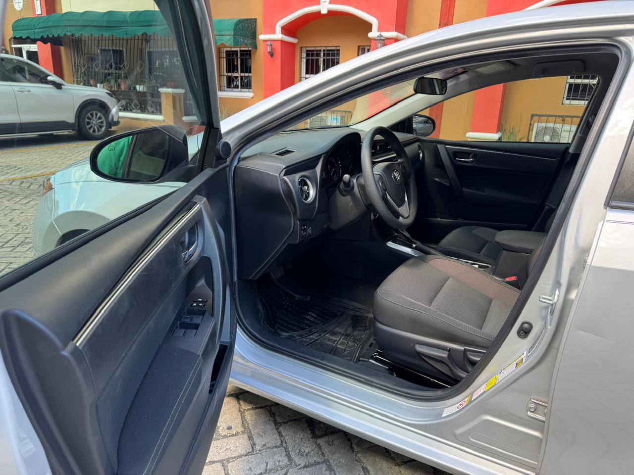Toyota Corolla LE año 2019 Foto 7277500-6.jpg