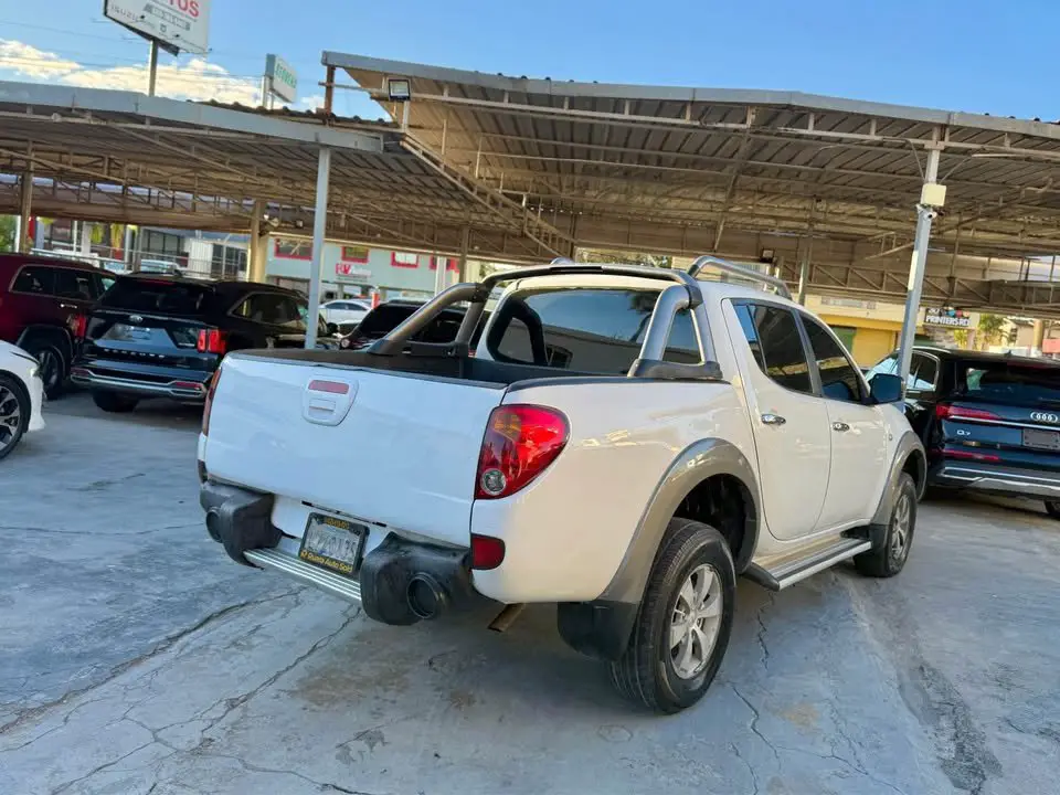 Mitsubishi L200 Sportero 2007 - DIESEL - 4X4  Foto 7278405-2.jpg