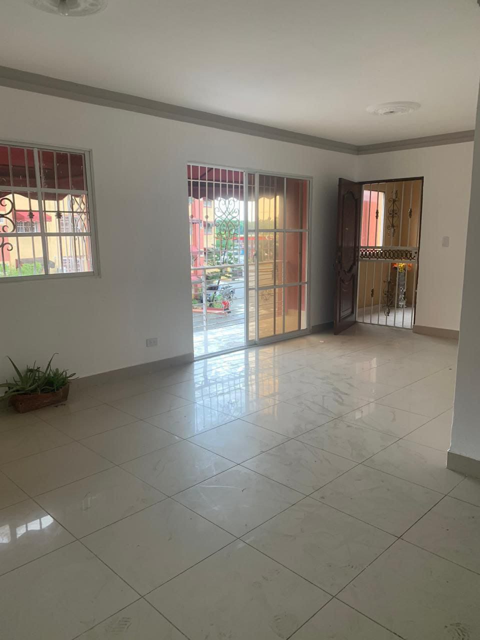 ???? Oportunidad única en Santo Domingo Este! ???? Apartamento amplio  Foto 7278554-3.jpg