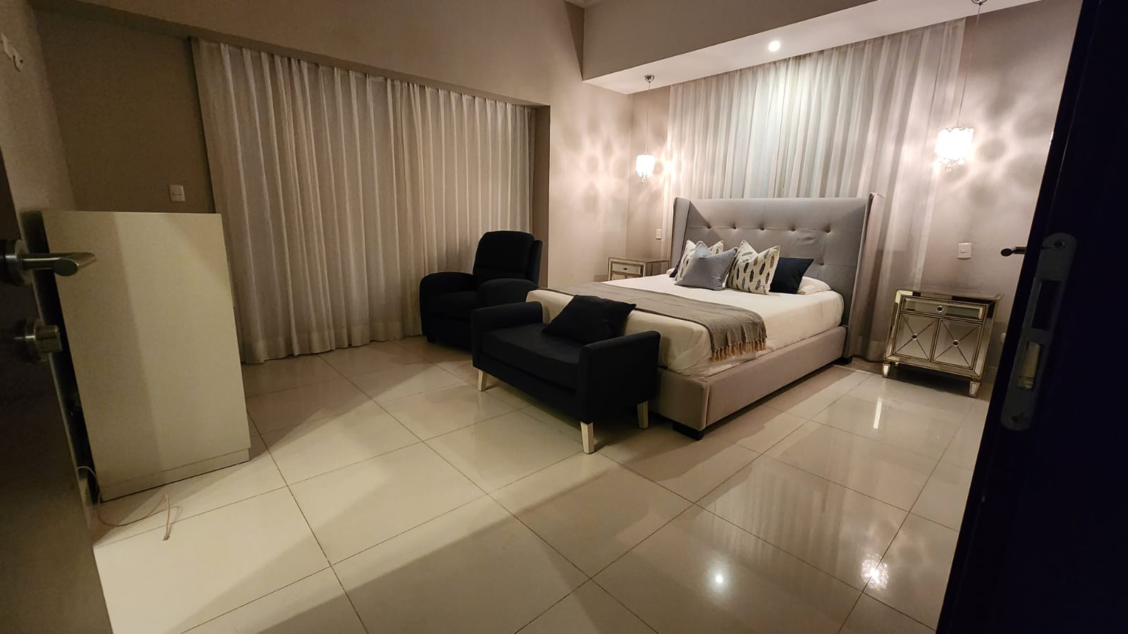 Venta o Alquiler de lujoso Apartamento en el Corazón de Naco! Foto 7278687-4.jpg