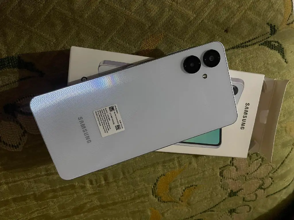 Samsung Galaxy A06 Foto 7279288-3.jpg