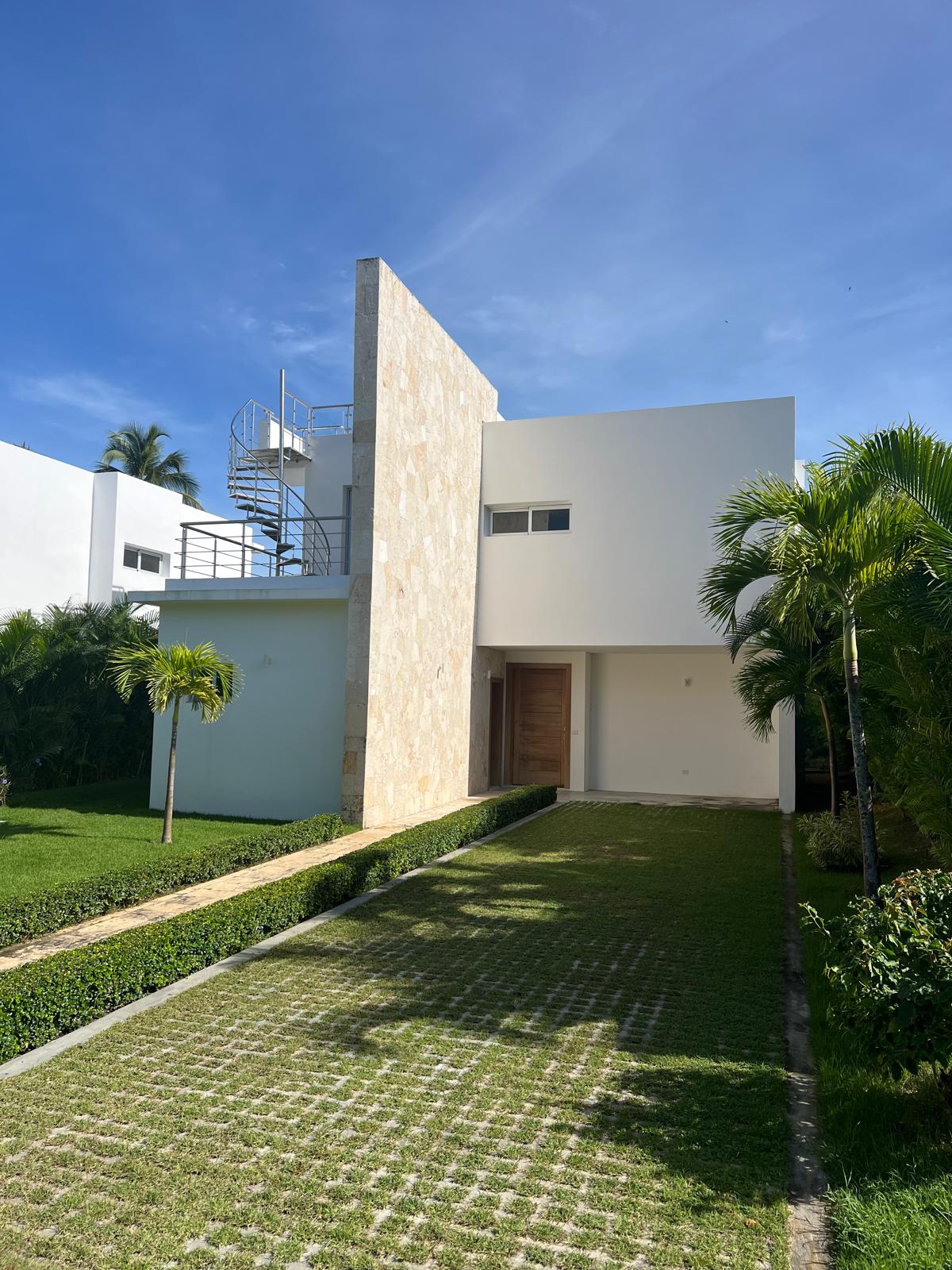 Vendo hermosa villa en Playa Nueva Romana  Foto 7279318-1.jpg