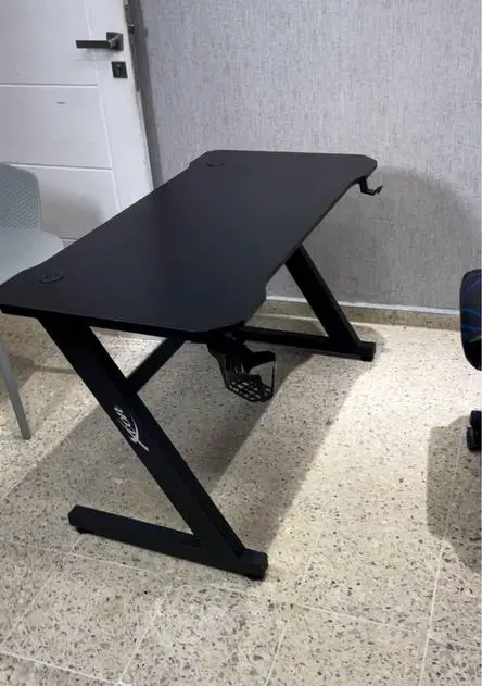 Tu Estación Gamer Ideal! Mesa Gaming con Porta Vaso y Porta Headset Foto 7279525-5.jpg