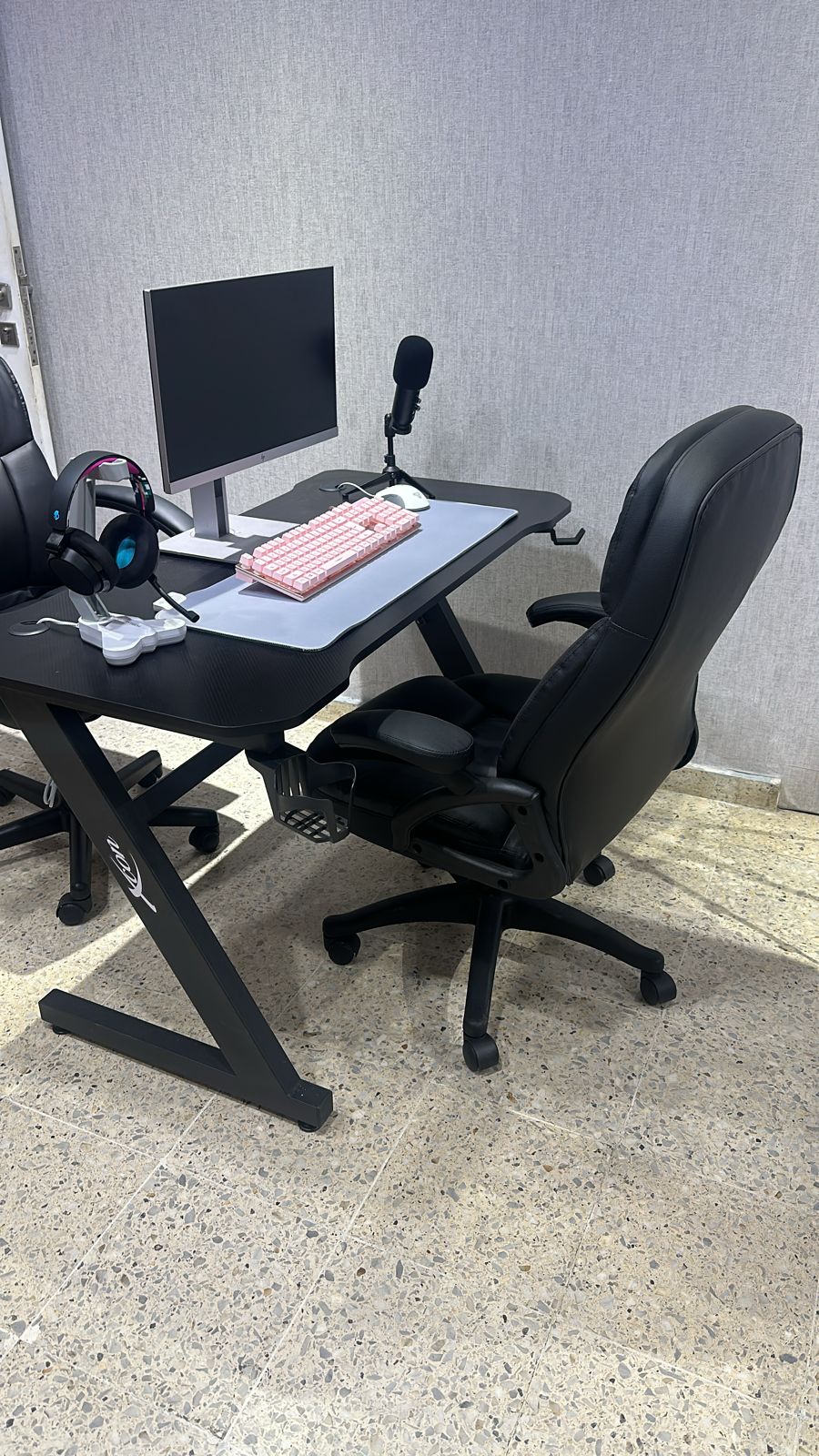 Tu Estación Gamer Ideal! Mesa Gaming con Porta Vaso y Porta Headset Foto 7279525-6.jpg