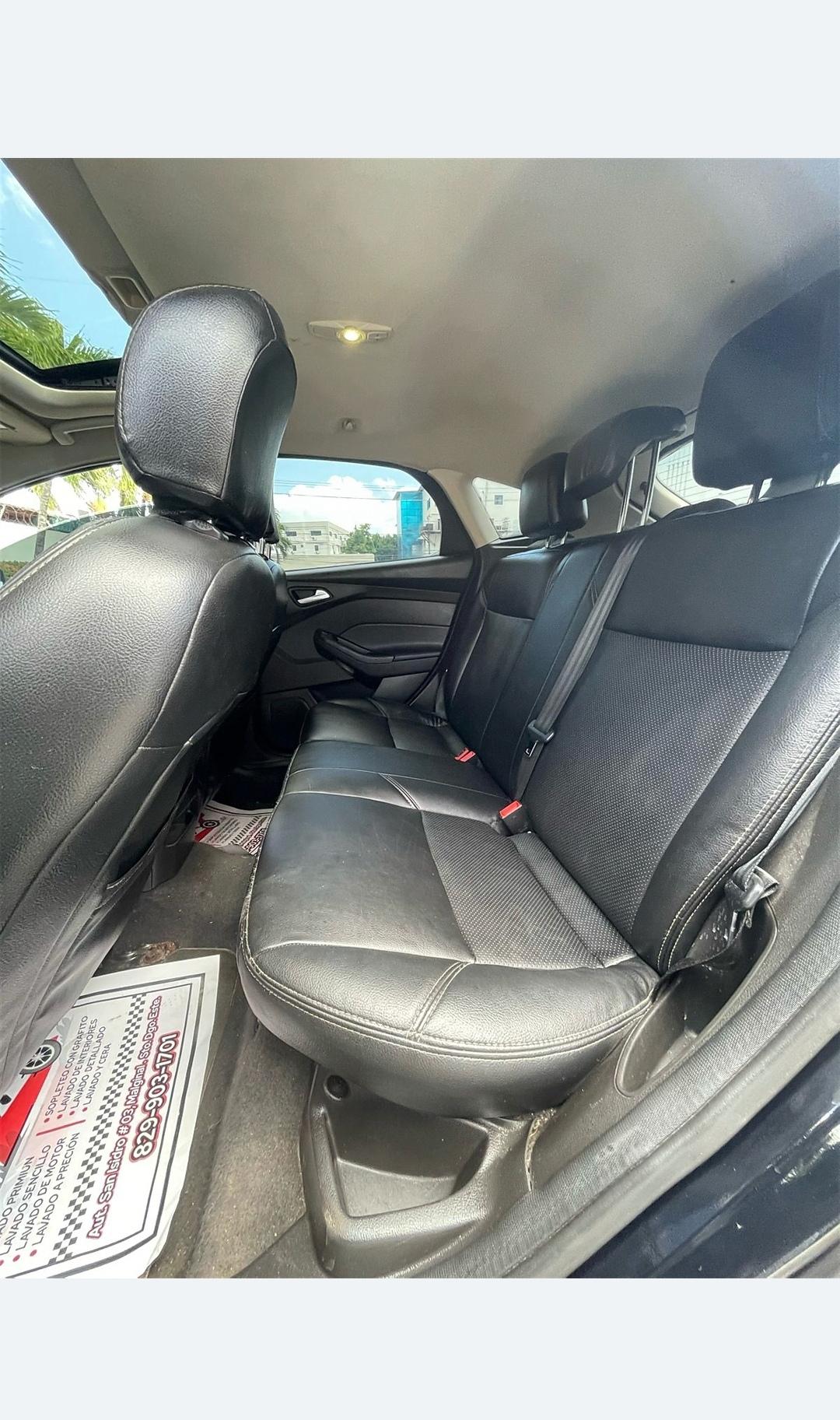 Ford Focus SE Hatchback Full 16 Foto 7279898-2.jpg