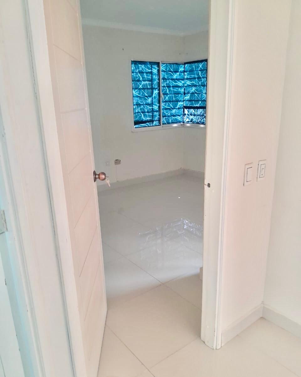 Alquilamos apartamento en residencial de las Cayenas San Isidro  Foto 7279959-14.jpg