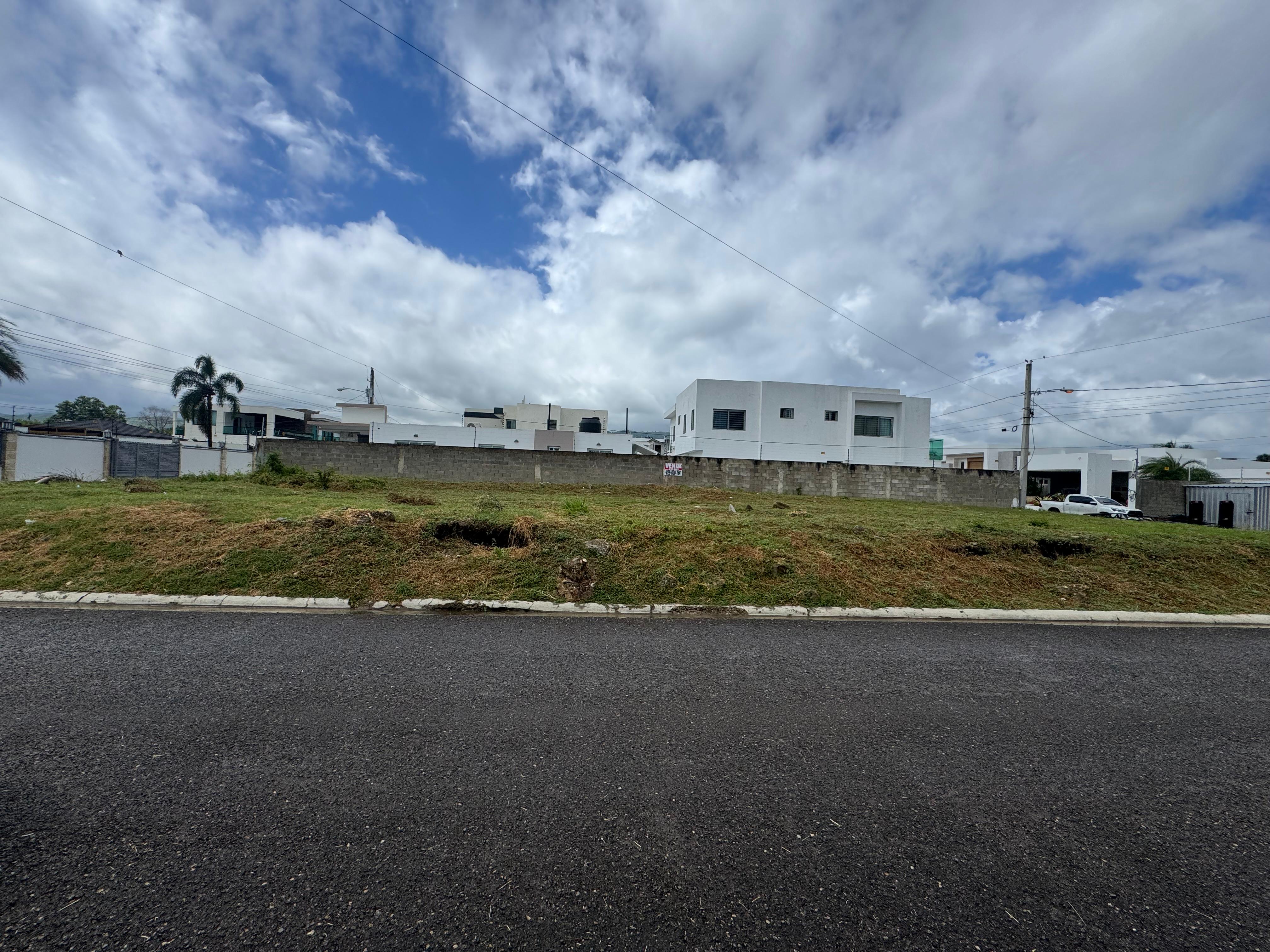 Venta de Solar en Residencial Cerrado – Los Llanos de Gurabo Santiago Foto 7280030-2.jpg