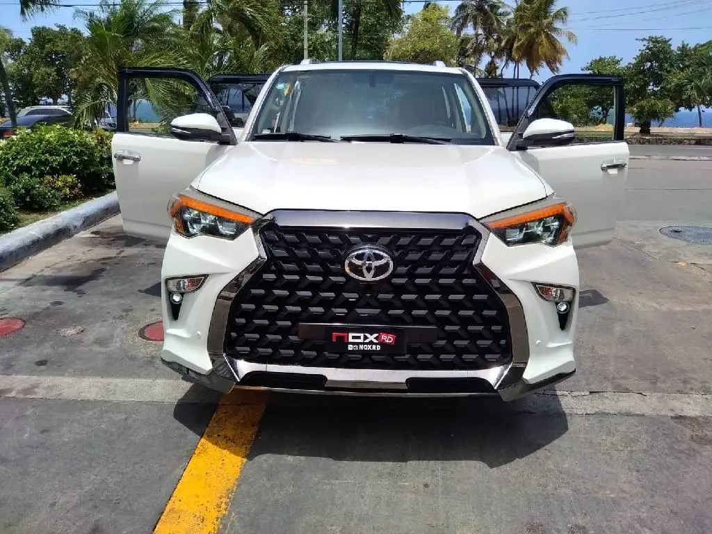 Toyota 4Runner 2016 Limited con Kit Lexus – Estilo potencia y exclusiv Foto 7280046-1.jpg