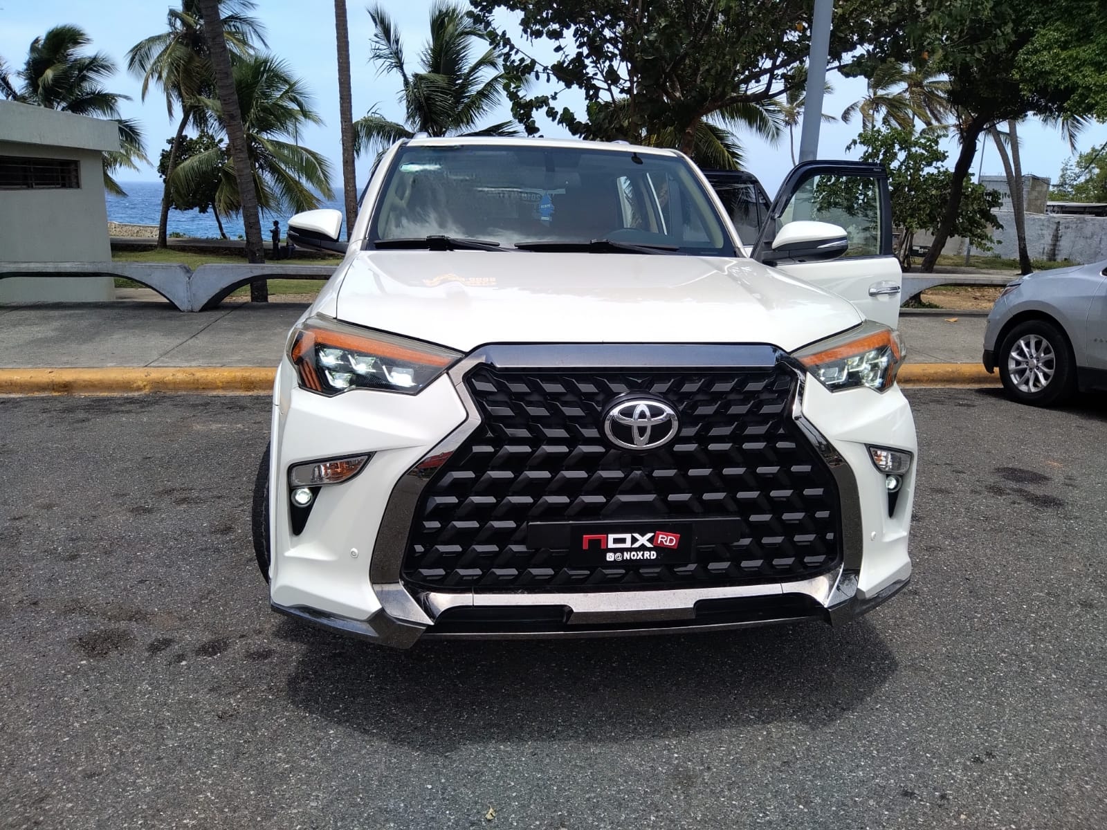 Toyota 4Runner 2016 Limited con Kit Lexus – Estilo potencia y exclusiv Foto 7280046-5.jpg
