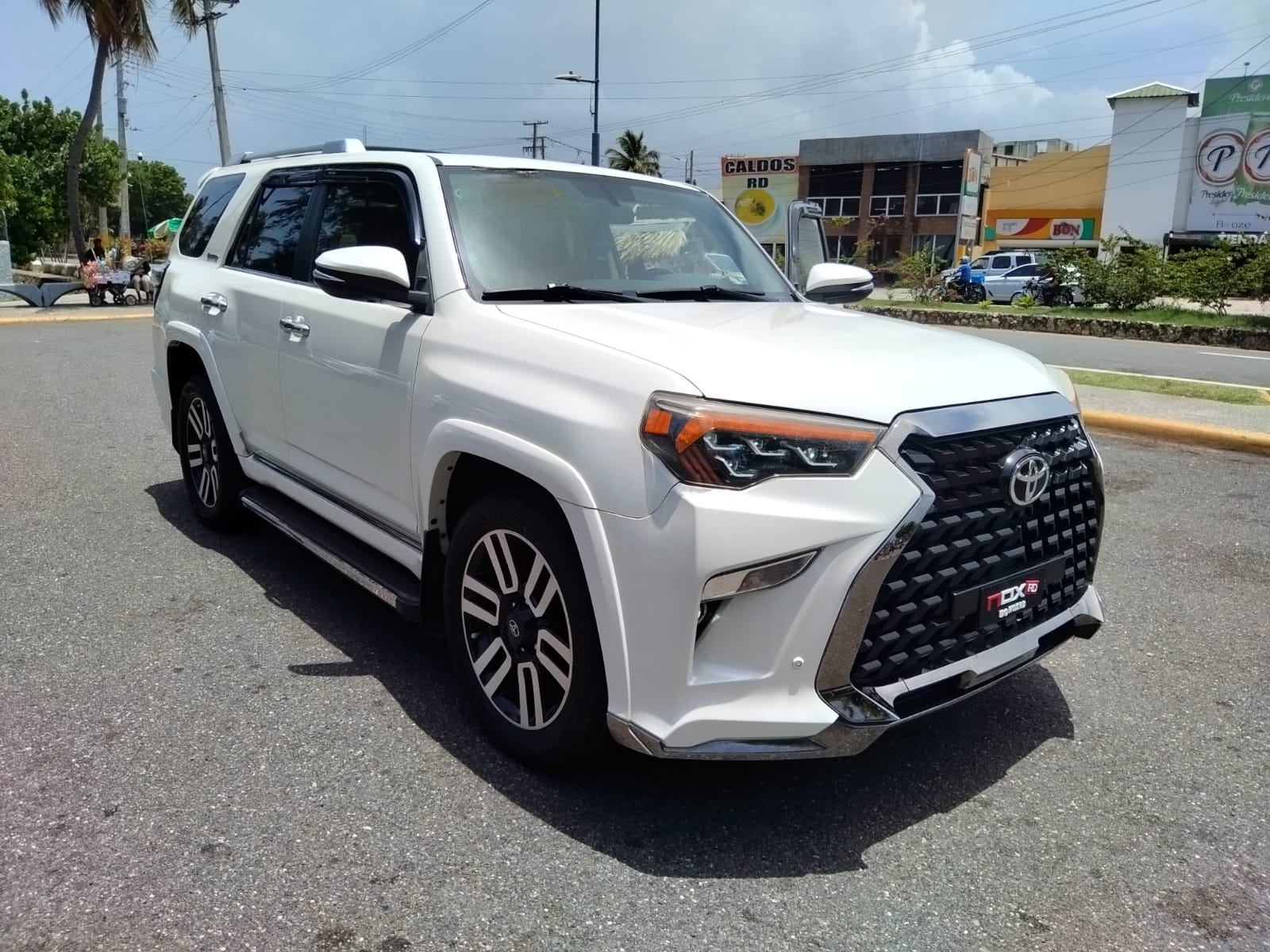 Toyota 4Runner 2016 Limited con Kit Lexus – Estilo potencia y exclusiv Foto 7280046-6.jpg