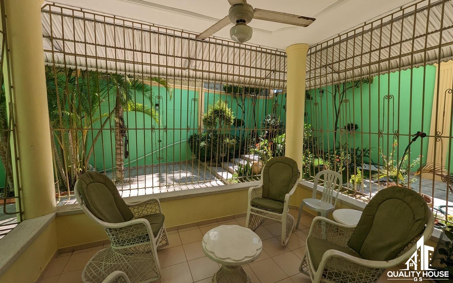 Casa de oportunidad para la familia en Los Tres Ojos Avenida Charles d Foto 7280055-13.jpg