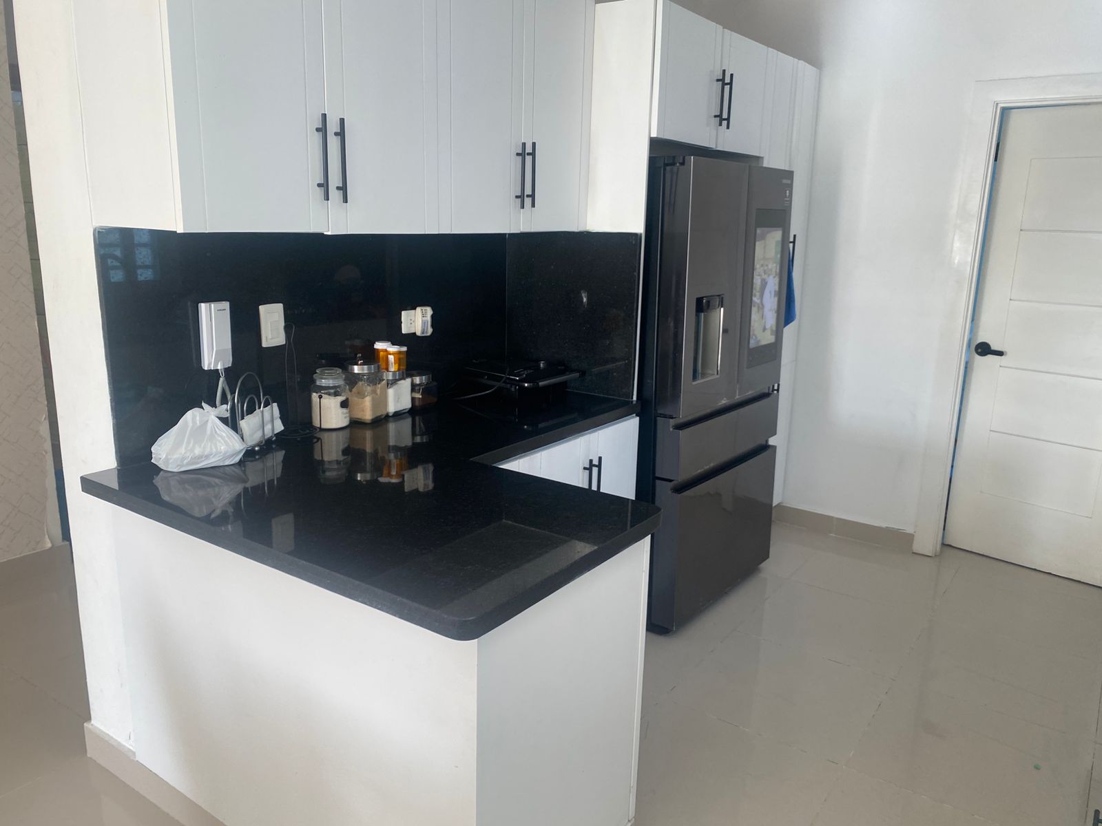 Vendo hermoso apartamento con terraza en los corales del sur Foto 7280328-5.jpg