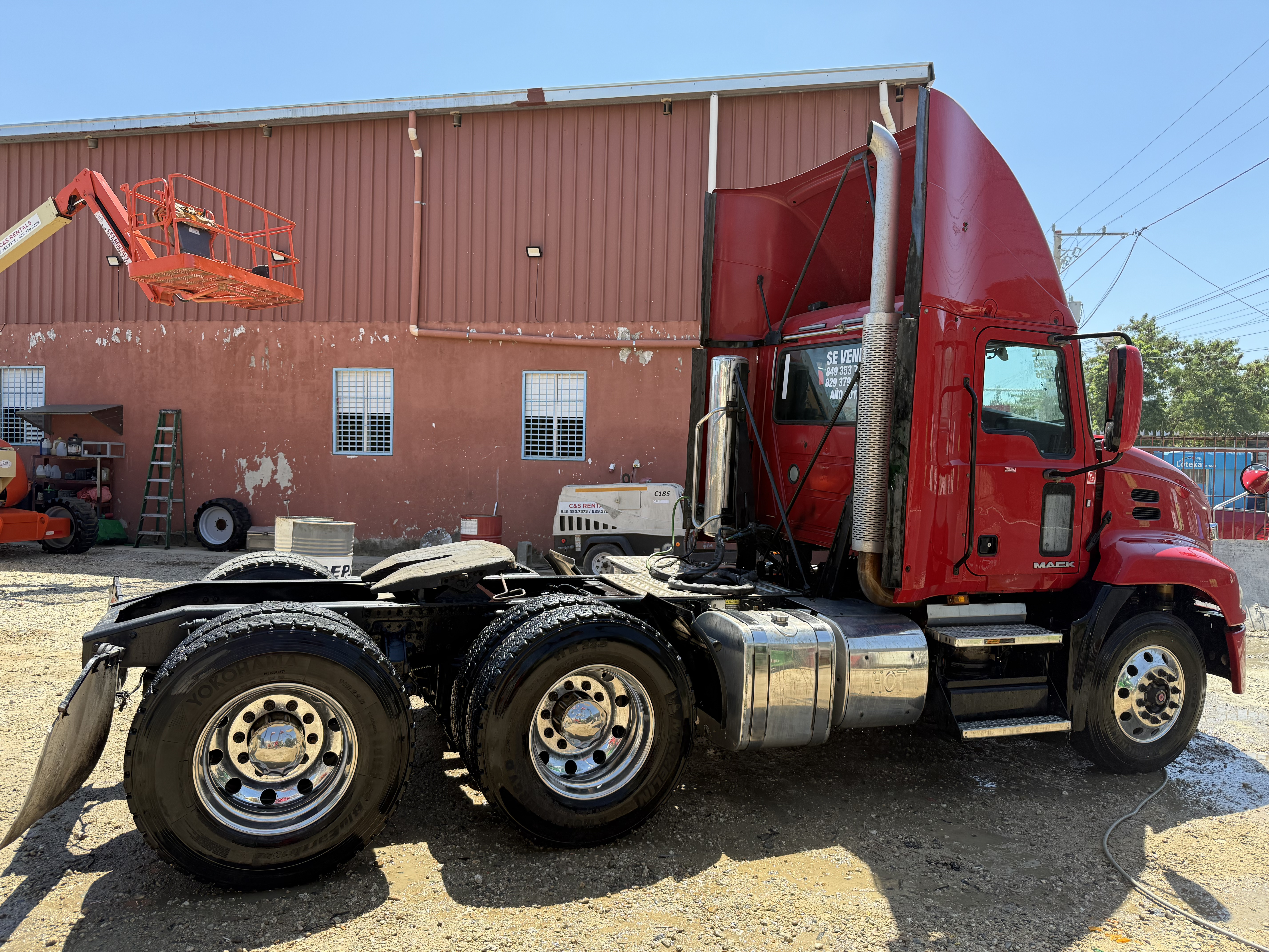 MACK PINNACLE 2017 Foto 7280632-2.jpg