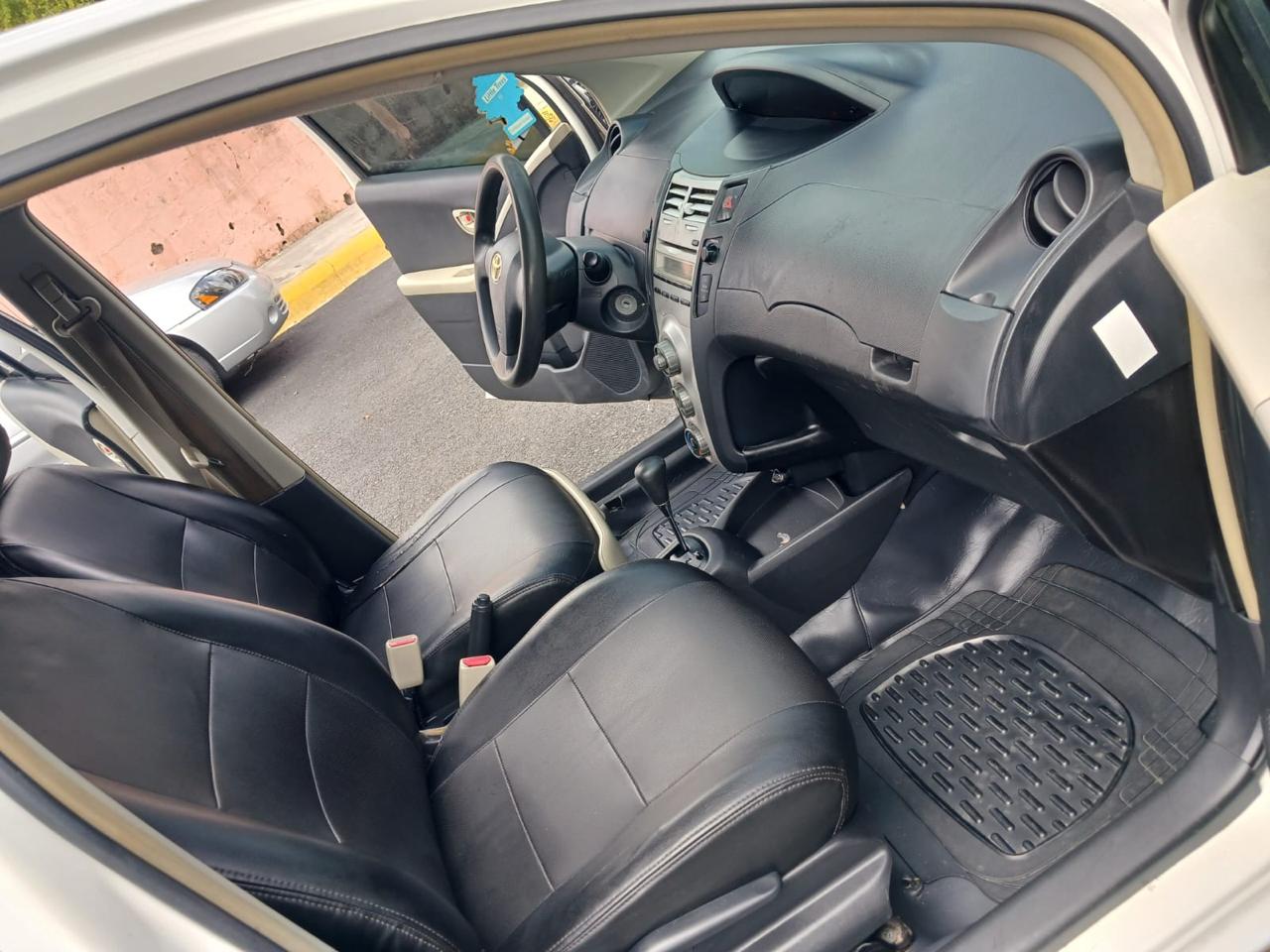  Toyota Vitz 4cl 2007 en la lata ubicada en Cristo Rey Foto 7281557-6.jpg