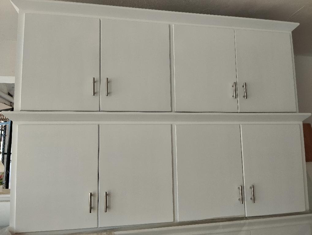 Gabinete blanco de cocina  Foto 7281657-1.jpg
