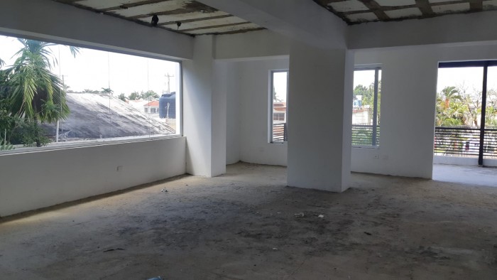 Alquiler de local comercial en plaza moderna en Los prados  Foto 7282607-6.jpg