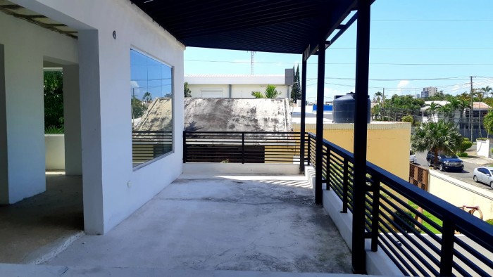 Alquiler de local comercial en plaza moderna en Los prados  Foto 7282607-8.jpg
