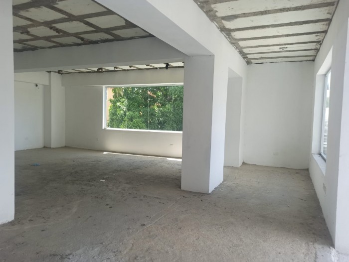 Alquiler de local comercial en plaza moderna en Los prados  Foto 7282607-9.jpg