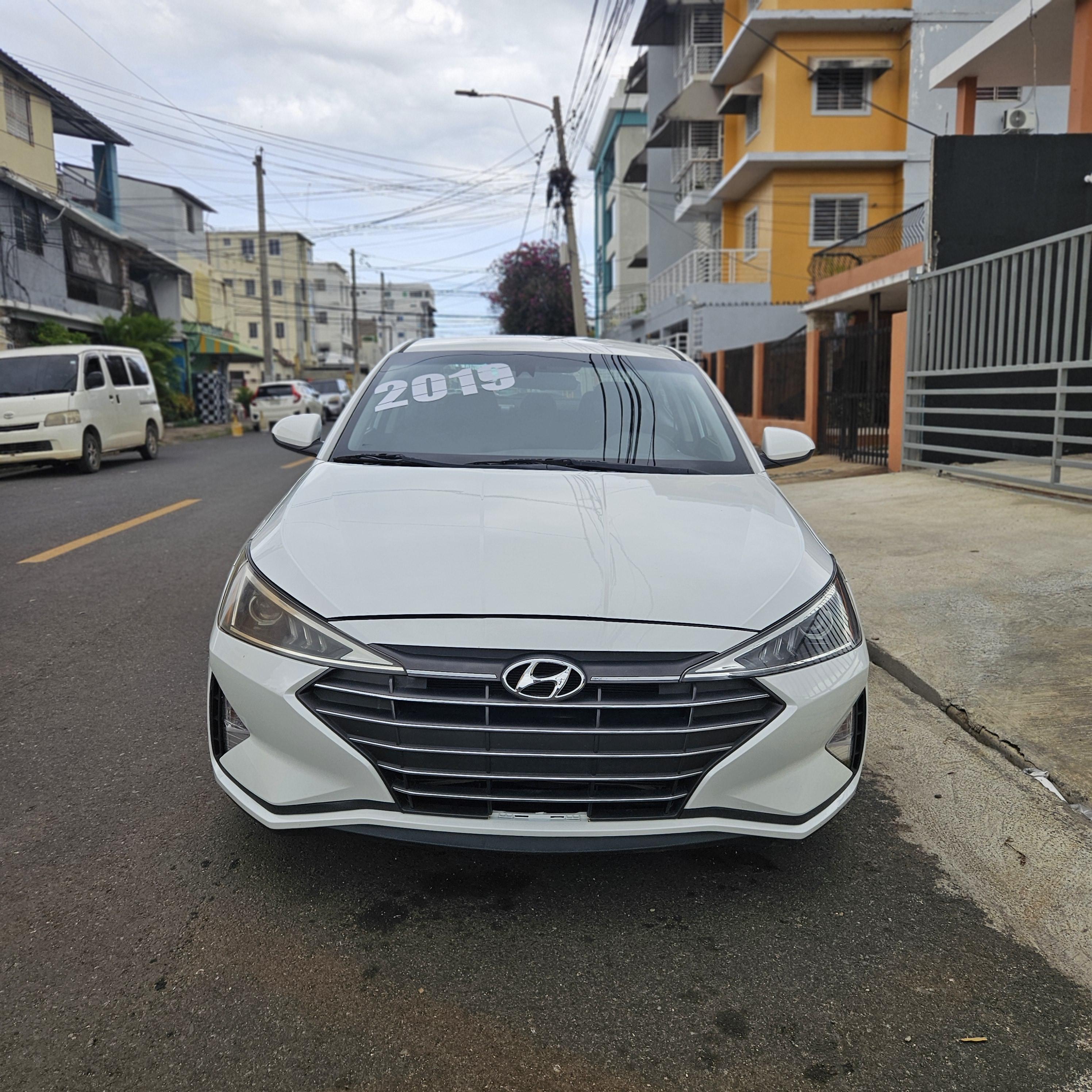 HYUNDAI ELANTRA 2019 Foto 7282652-2.jpg