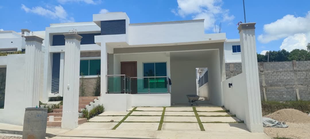 EN VENTA CASA RESIDENCIAL A MINUTOS DEL CENTRO DE LA CIUDAD Foto 7283741-1.jpg