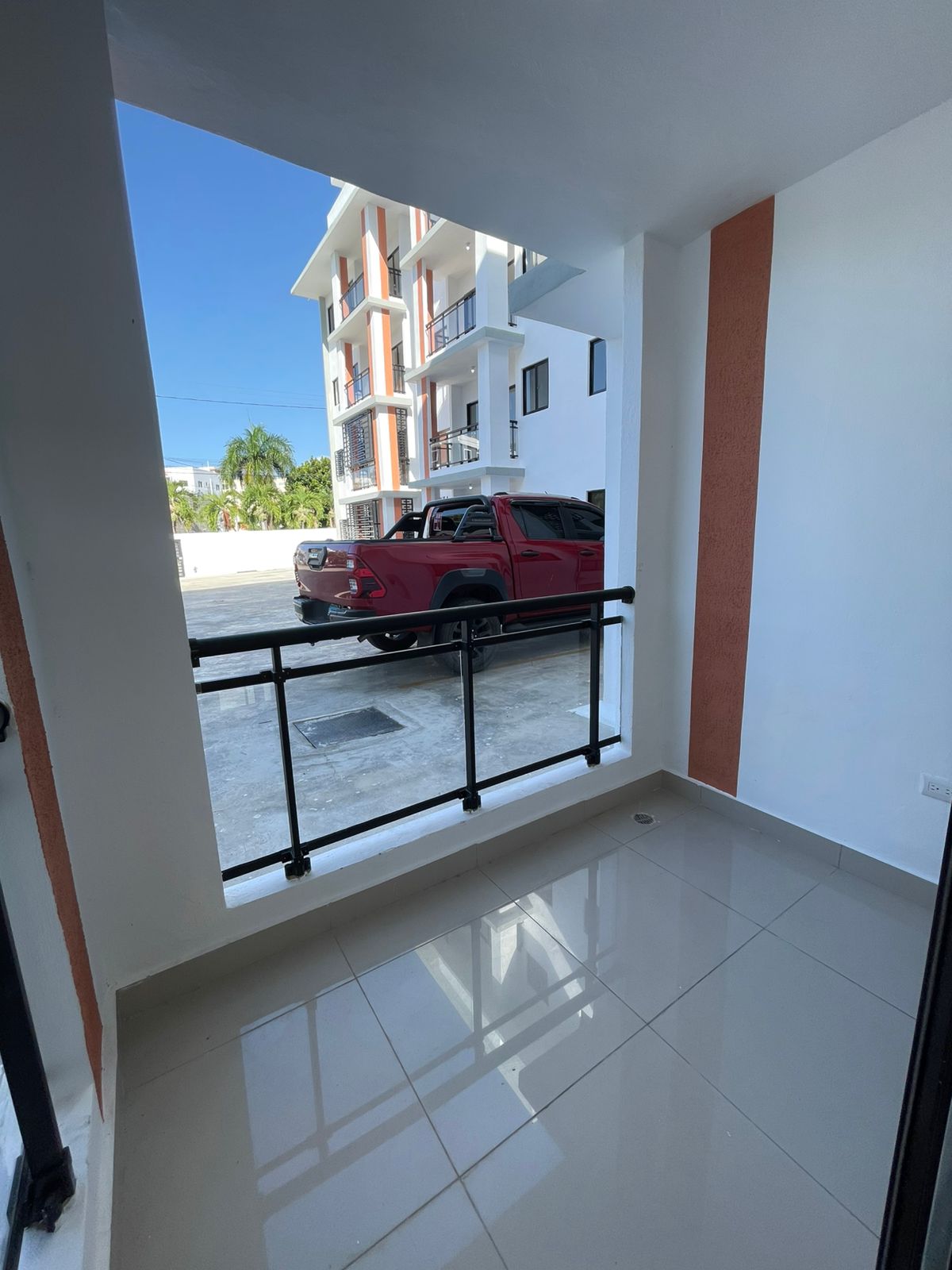 Apartamento de 2 Habitaciones en Venta en Av. Ensanche Isabelita.  Foto 7284895-5.jpg