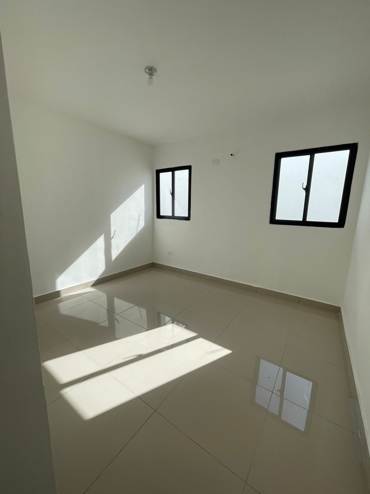 Apartamento de 2 Habitaciones en Venta en el Ensanche Isabelita.  Foto 7285875-2.jpg