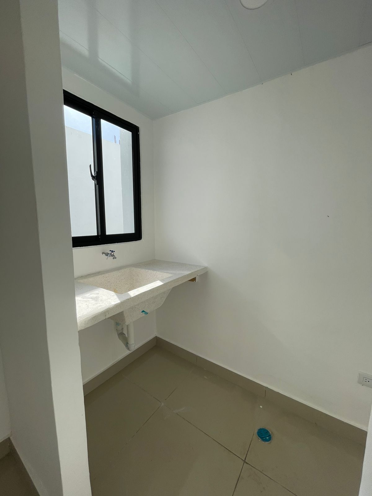 Apartamento de 2 Habitaciones en Venta en el Ensanche Isabelita.  Foto 7285875-5.jpg