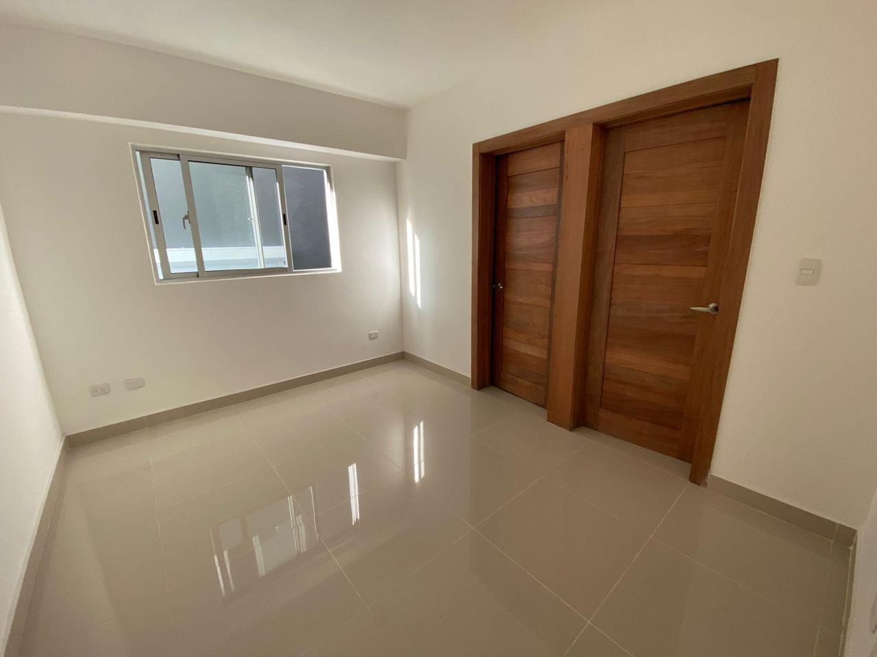 Apartamento de 3 Habitaciones en Venta en la Zona Universitaria.  Foto 7285918-7.jpg