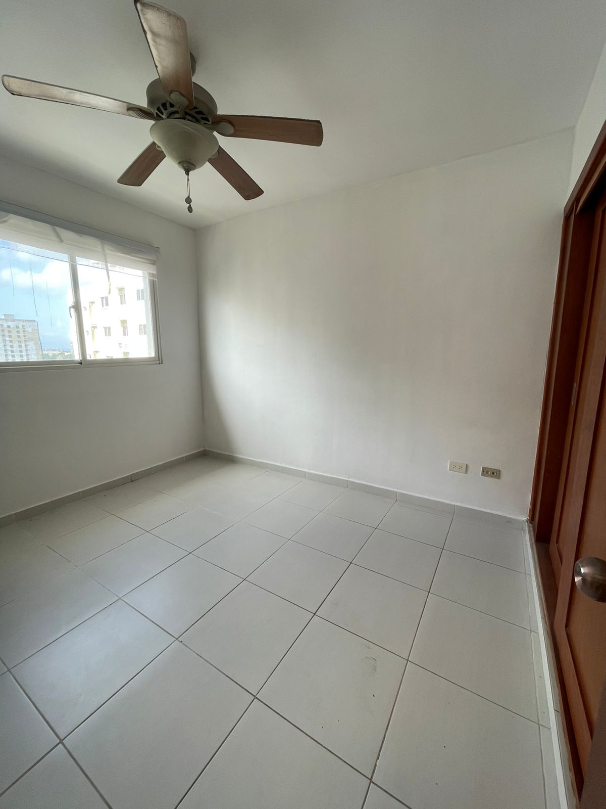 Apartamento de 3 Habitaciones en Venta en San Isidro.  Foto 7285981-4.jpg