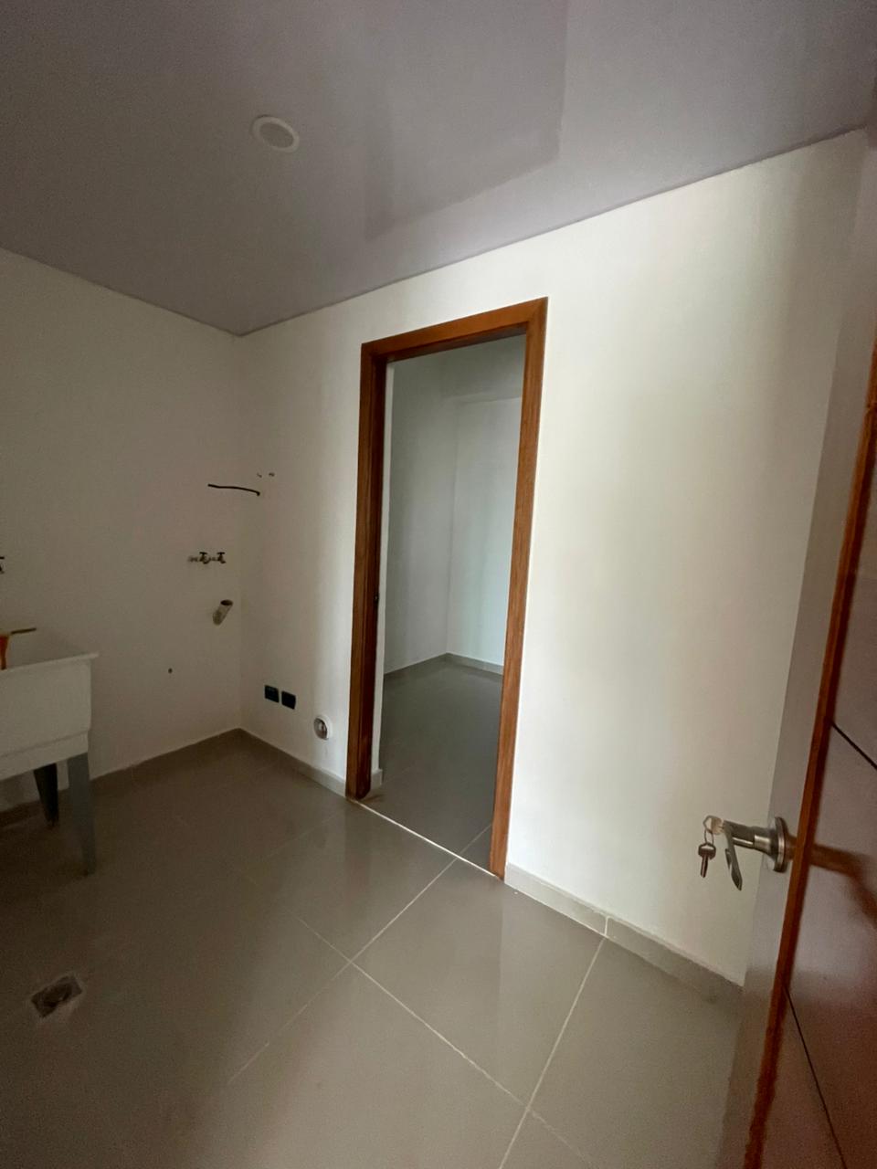 Apartamento de 3 Habitaciones en Venta en los Respaldos de los 3 Ojos. Foto 7286888-5.jpg