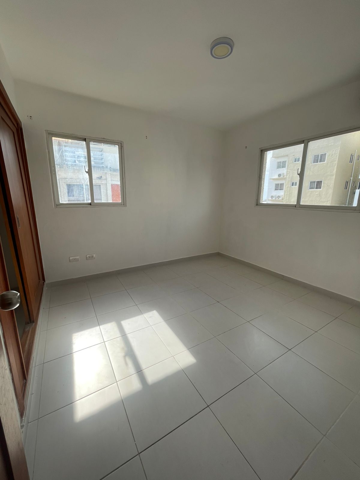 Apartamento Tipo A en Piso 10 – San Isidro  Foto 7287053-10.jpg