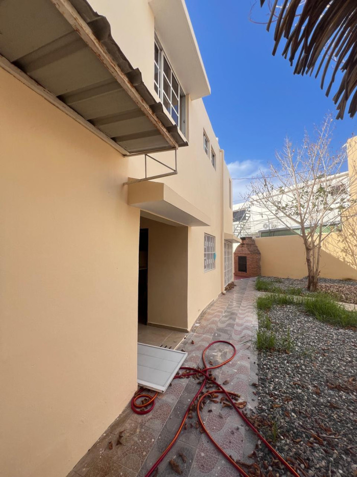 Casa en Alquiler en El Millón – Uso Comercial o Residencial Foto 7287988-13.jpg