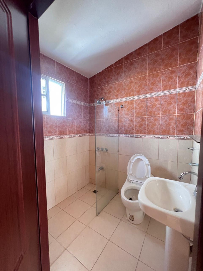 Casa en Alquiler en El Millón – Uso Comercial o Residencial Foto 7287988-9.jpg