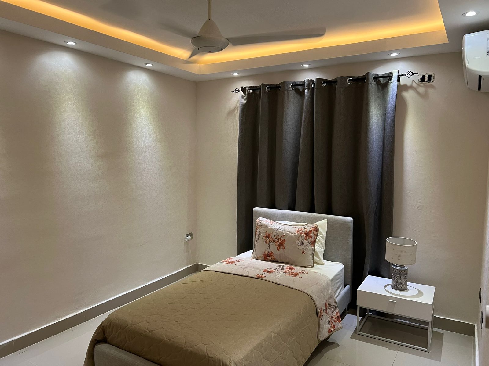 Vendo/ apartamento SANTO DOMINGO ESTE en el Ensanche ISABELITA amuebla Foto 7288077-8.jpg