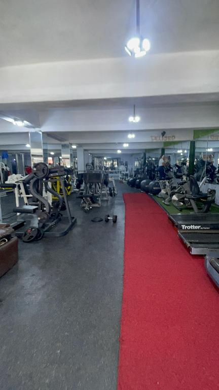 Vendo gimnasio mobiliarios en buen punto  Foto 7288479-1.jpg