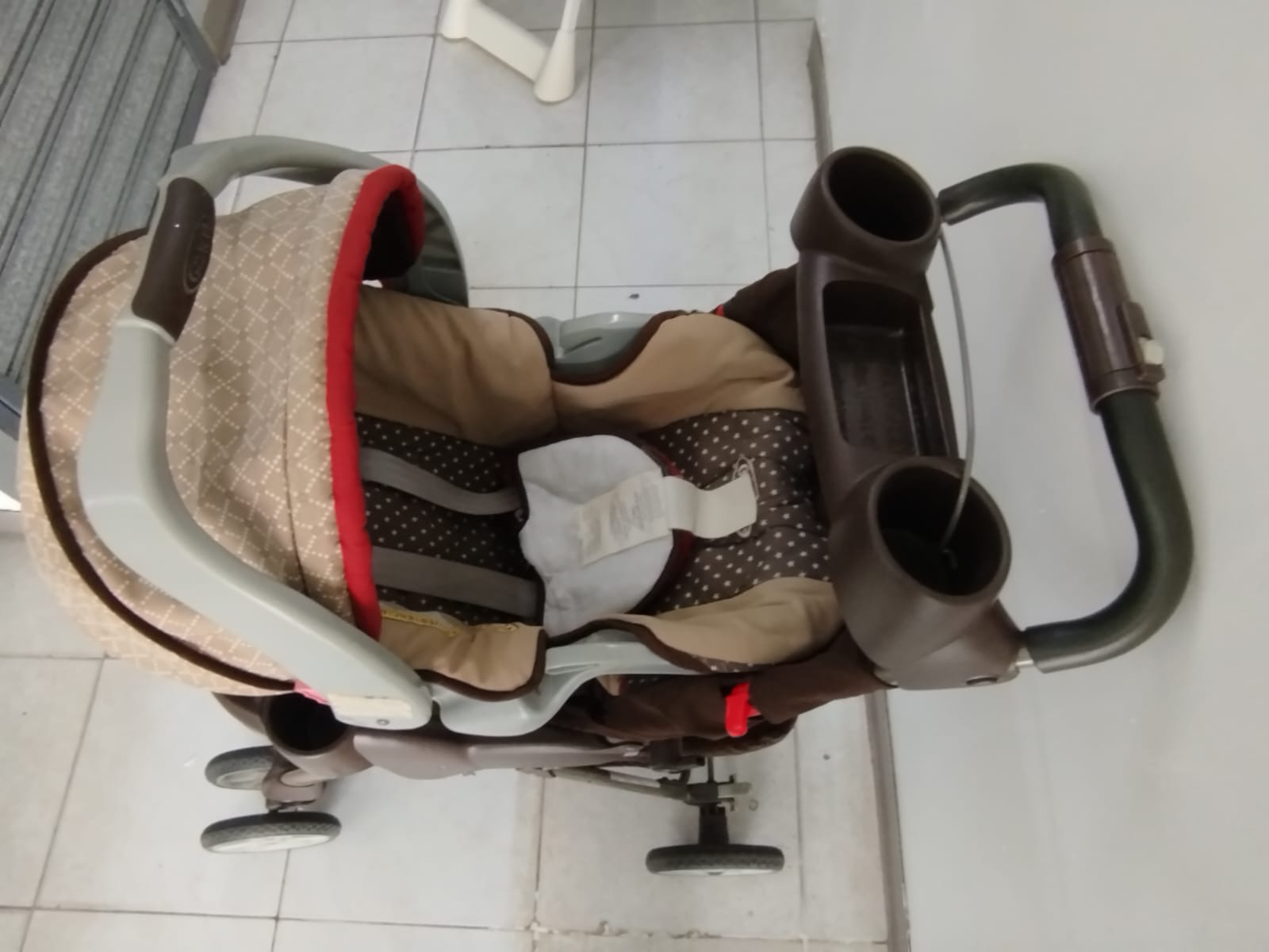 Coche y car seat Foto 7291427-1.jpg