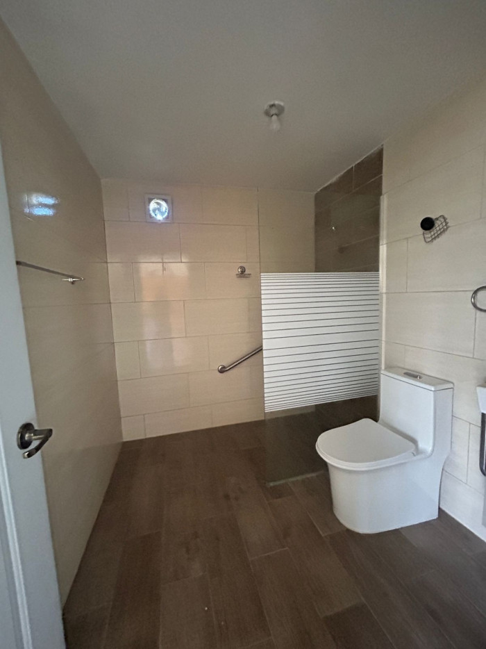 Casa en Los Prados  Uso Familiar O Comercial  Foto 7291637-13.jpg