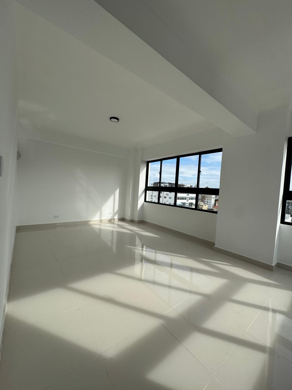 APARTAMENTO DISPONIBLE EN TORRE SECTOR RENACIMIENTO Foto 7291898-7.jpg
