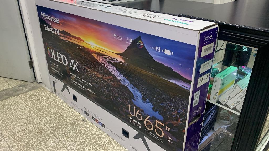 Hinsense 65 pulgadas  U6 Roku Tv 4k Foto 7292079-1.jpg