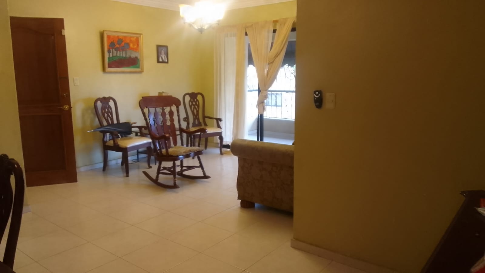 Se Vende Apartamento Con Terraza De 3 Habitaciones Amplio En El Millon Foto 7293018-2.jpg