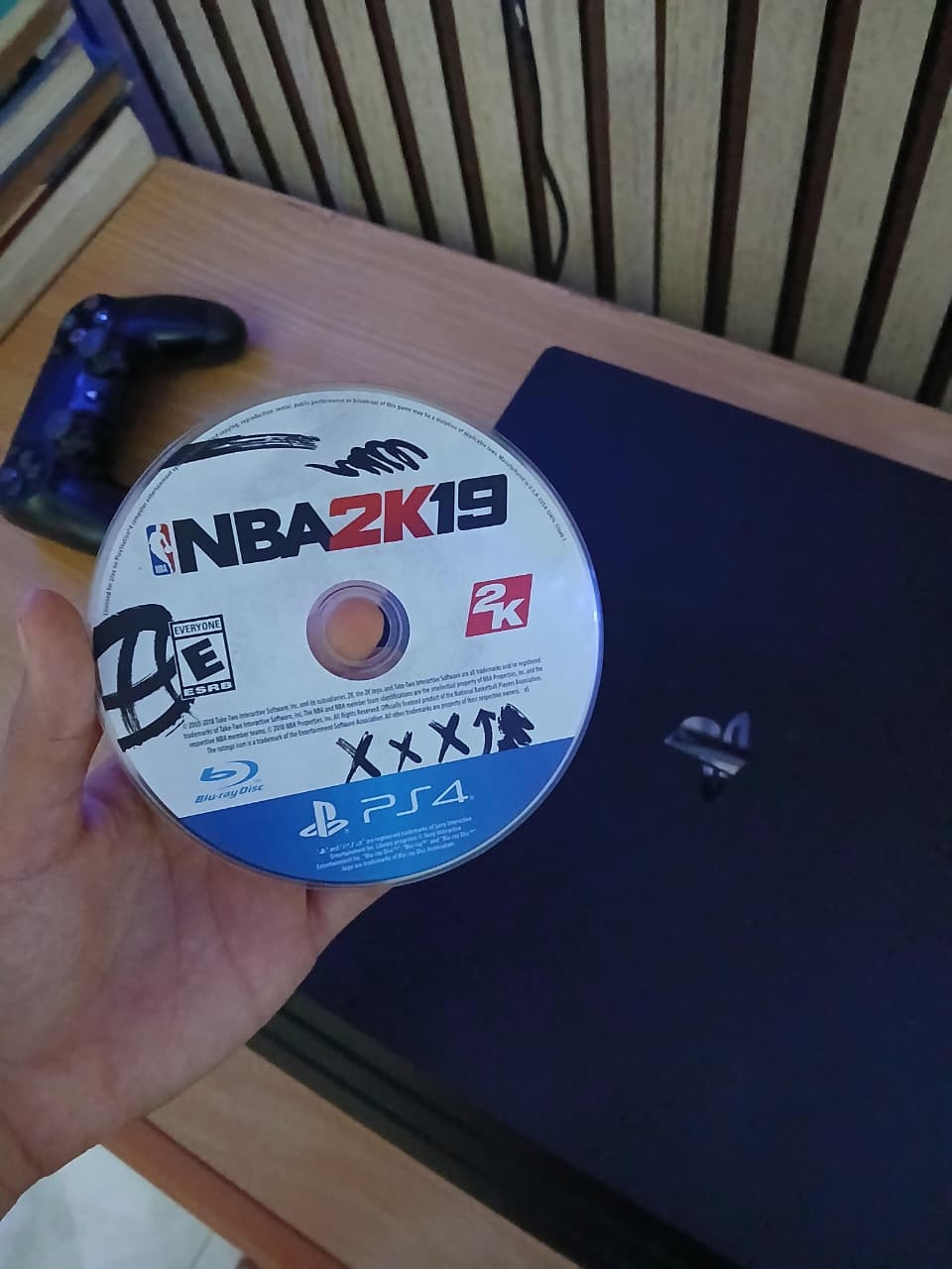 PS4 Pro 1TB - PlayStation 4 con 2 juegos 1 control y sus cables. negoc Foto 7293834-5.jpg