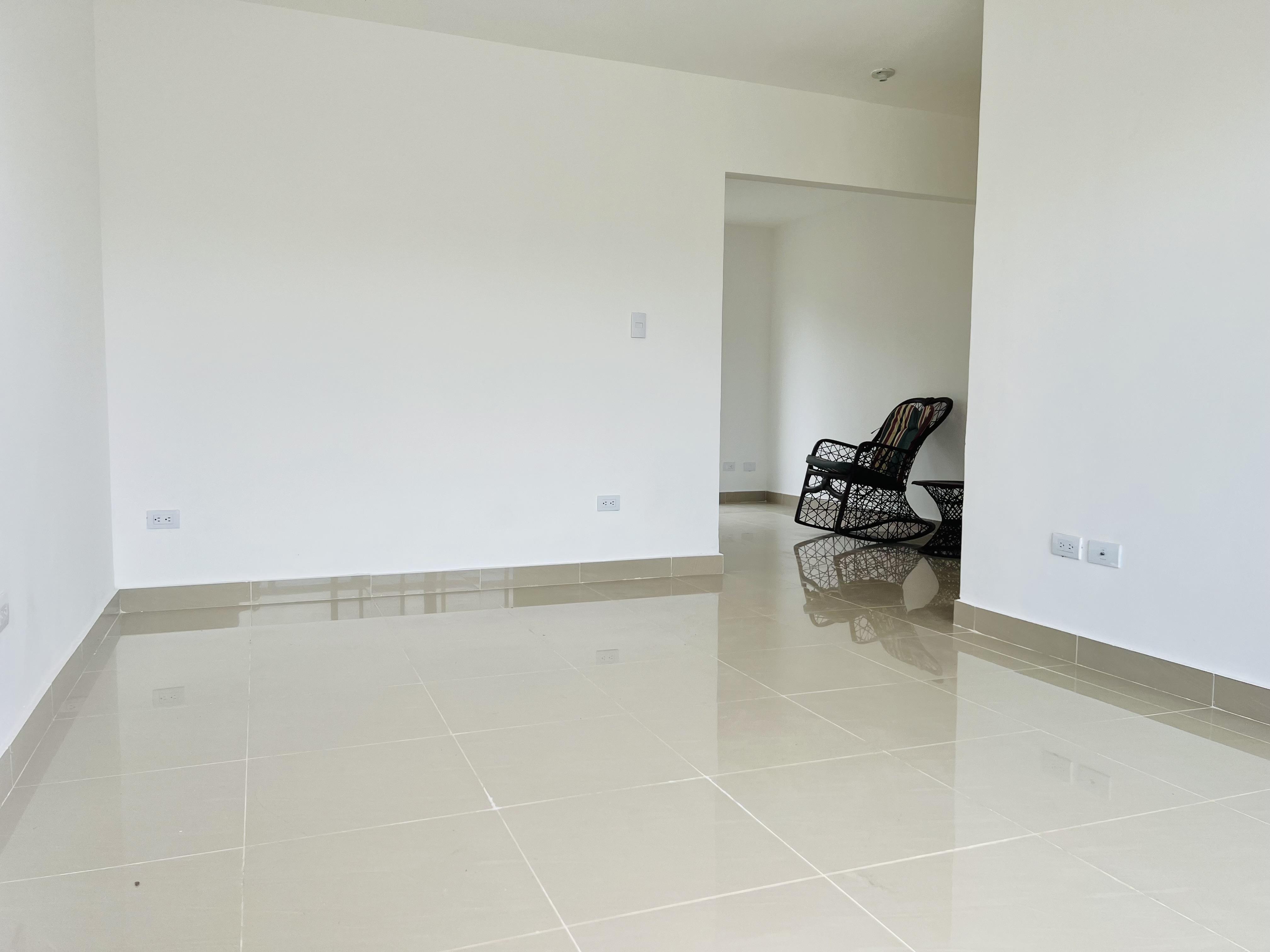 Amplio Apartamento En Primer Piso Con Patio y Balcón Foto 7293860-1.jpg