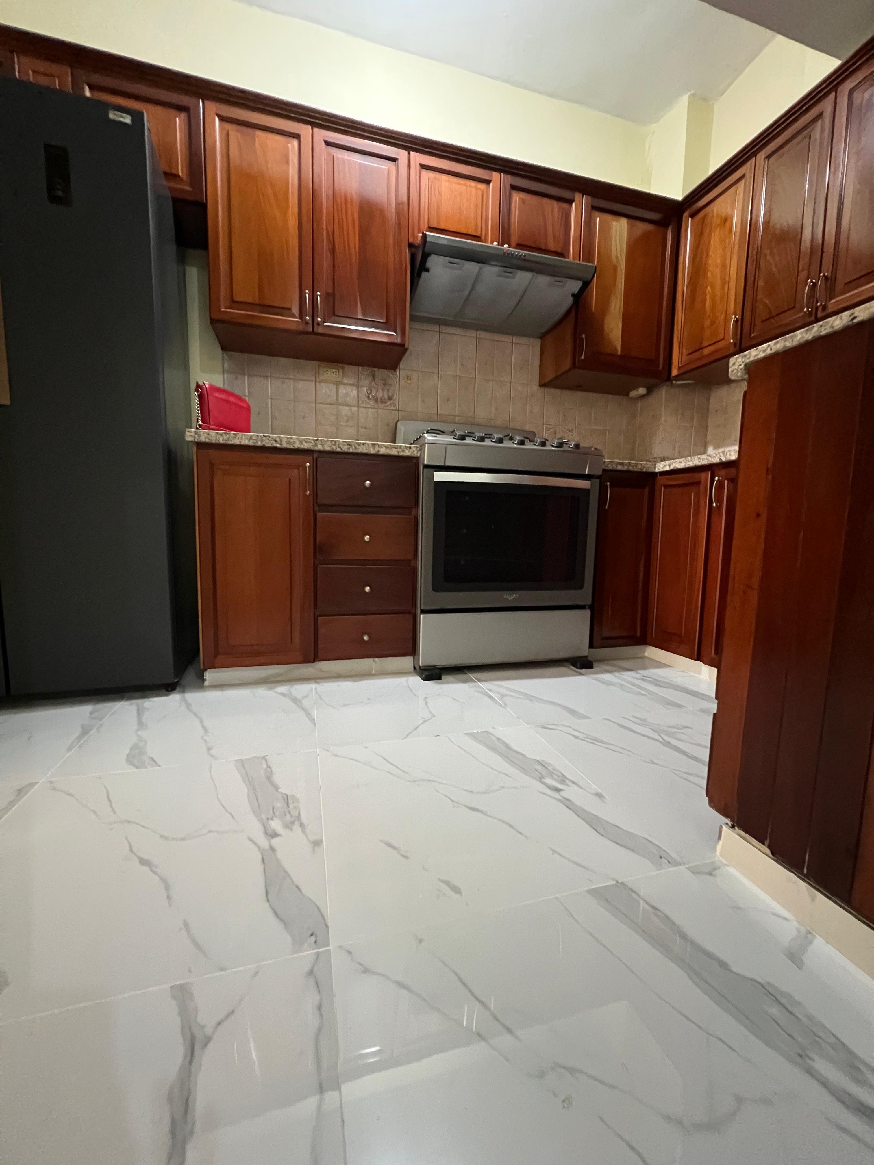 Apartamento en Alquiler Evaristo Morales Santo Domingo Foto 7294313-11.jpg