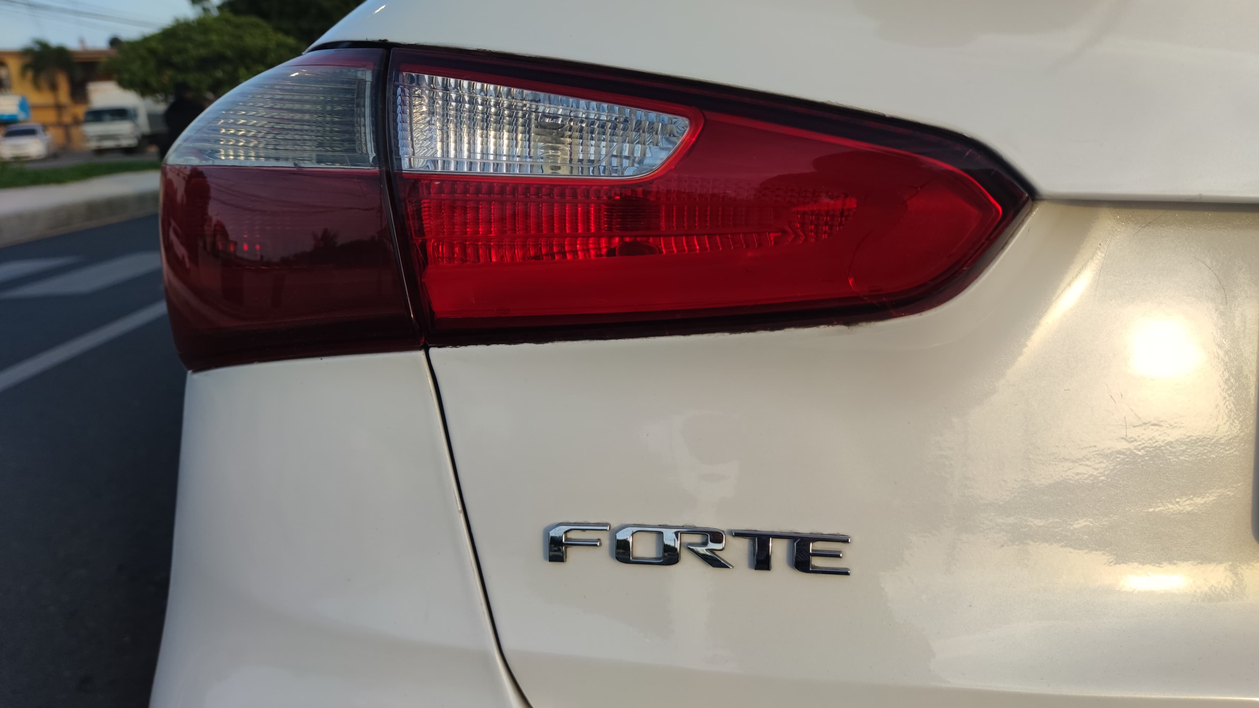 Kia Forte 2014 Gasolina Foto 7300088-9.jpg