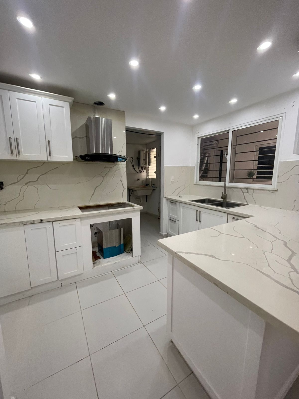 Apartamento en Venta en la Av. Charles de Gaulle. Foto 7300926-6.jpg