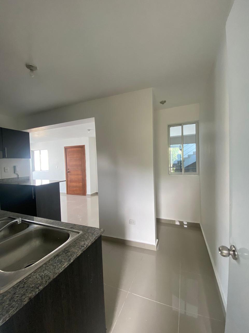 Acogedor apartamento listo para estrenar en la Av. Charles de Gaulle.  Foto 7301452-7.jpg