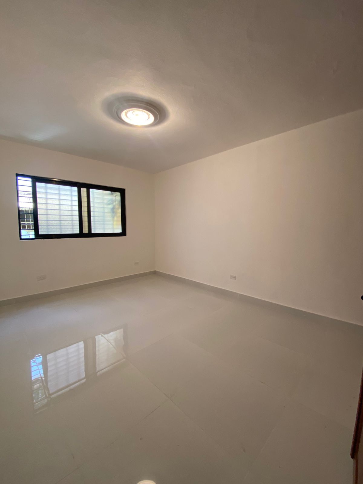 ALQUILO APTO REMODELADO EN BELLA VISTA SUR Foto 7302409-2.jpg