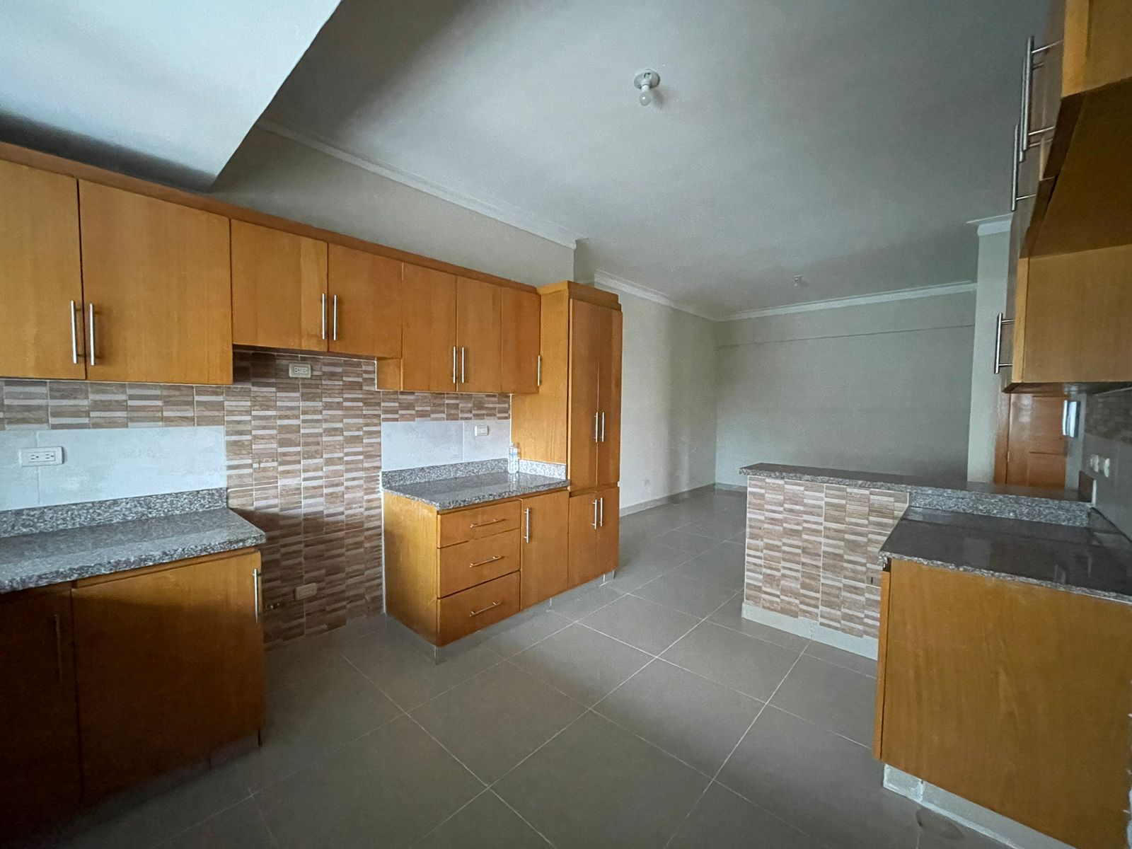 Apartamento en Mirador Sur amplio y moderno en zona exclusiva Foto 7302502-3.jpg