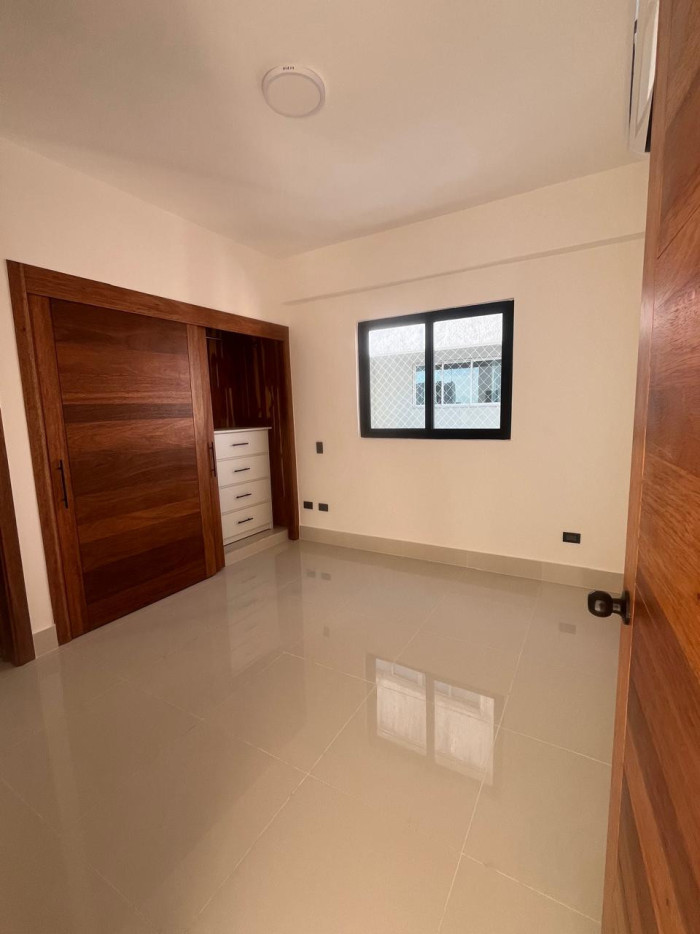 Apartamento en Venta y Renta en Serralles Santo Domingo Foto 7302560-6.jpg